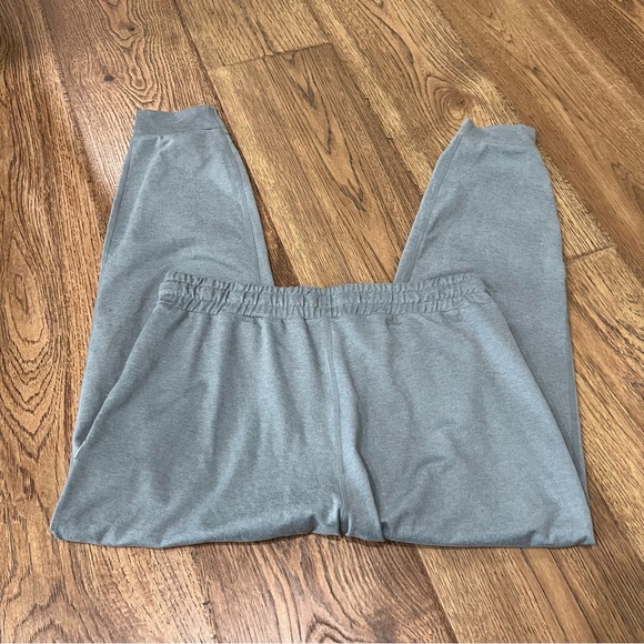 Vuori Performance Jogger - Picture 3 of 3